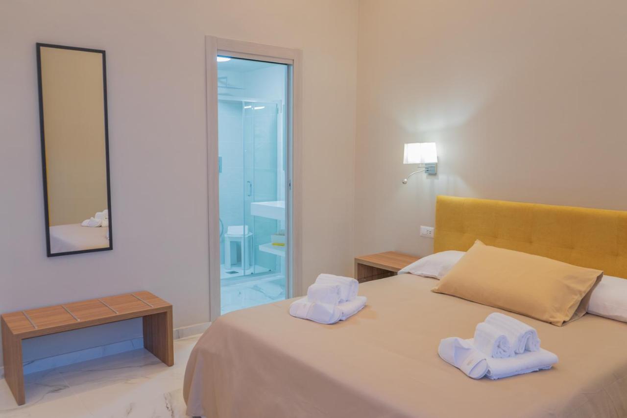Le Suite Crotone Zewnętrze zdjęcie